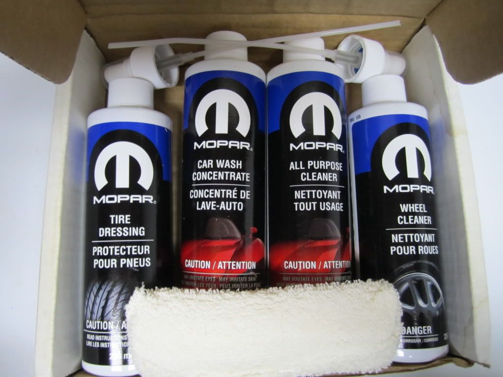Mopar Car Care Kit (Car Wash / Tire Dressing / Wheel & All Purpose